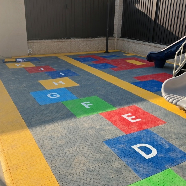 Outdoor Sport Floor Tiles - Piso Esportivo Profissional de Encaixe em